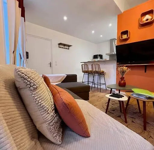 A Deux Pas Des Arenes Apartman *
